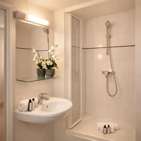 Unique Parisian Flat Near Gare Montparnasse 파리